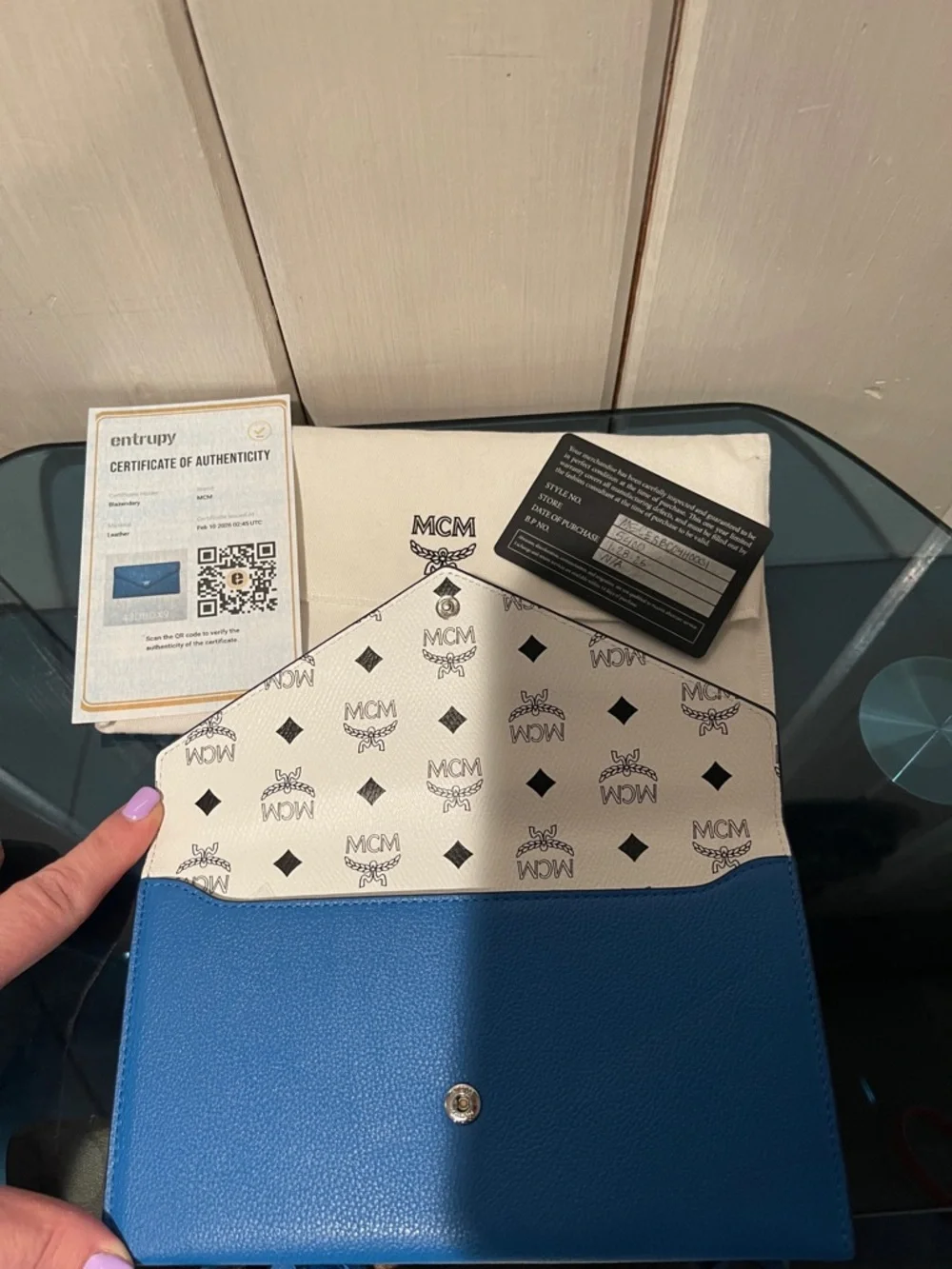 MCM Tote Himmel Shopper Embossed Logo Leather New Munich Blue NWT full inclusion - Picture 11 of 17